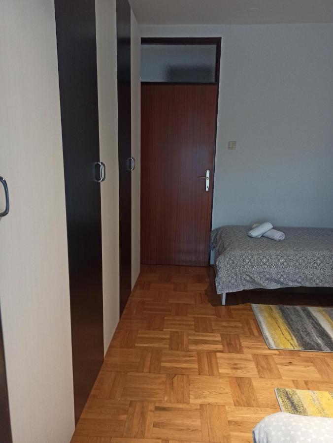Apartmán Apartman Lana ,Froudeova Ulica 3 Nasuprot Zg Velesajma Záhřeb Exteriér fotografie